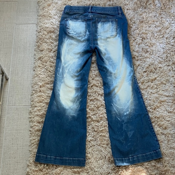Torrid Distressed Blue Flare‎ Jeans - Picture 3 of 5
